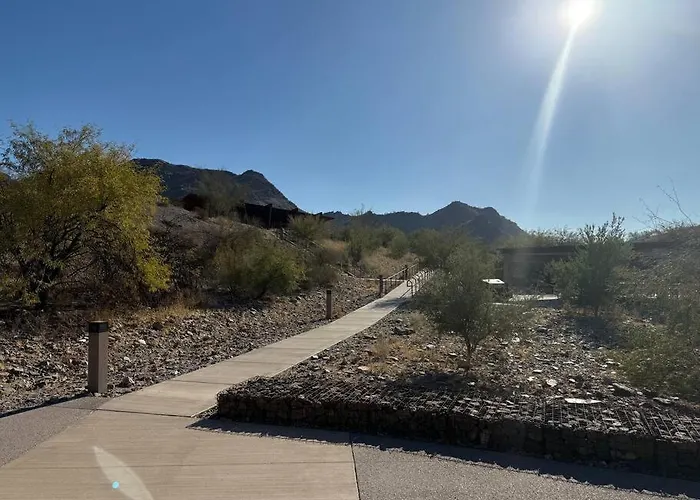 4 Bedrm 2 Ba Office Wifi Hiking House Phx