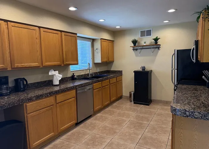 4 Bedrm 2 Ba Office Wifi Hiking House Phx * Phoenix